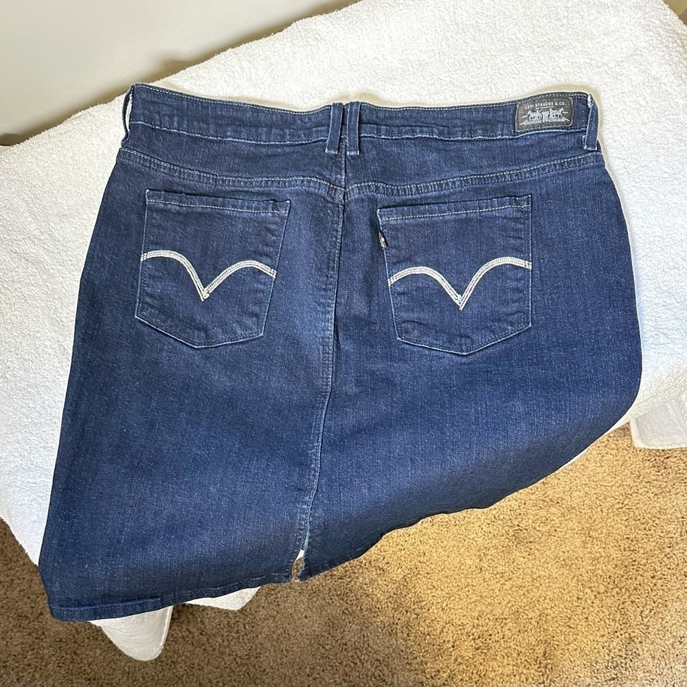Levi's Dark Blue Denim Skirt